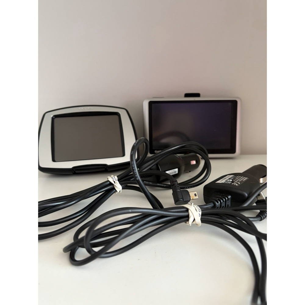 Garmin StreetPilot c330 and GPS Garmin nuvi 1300 Accessories Bundle